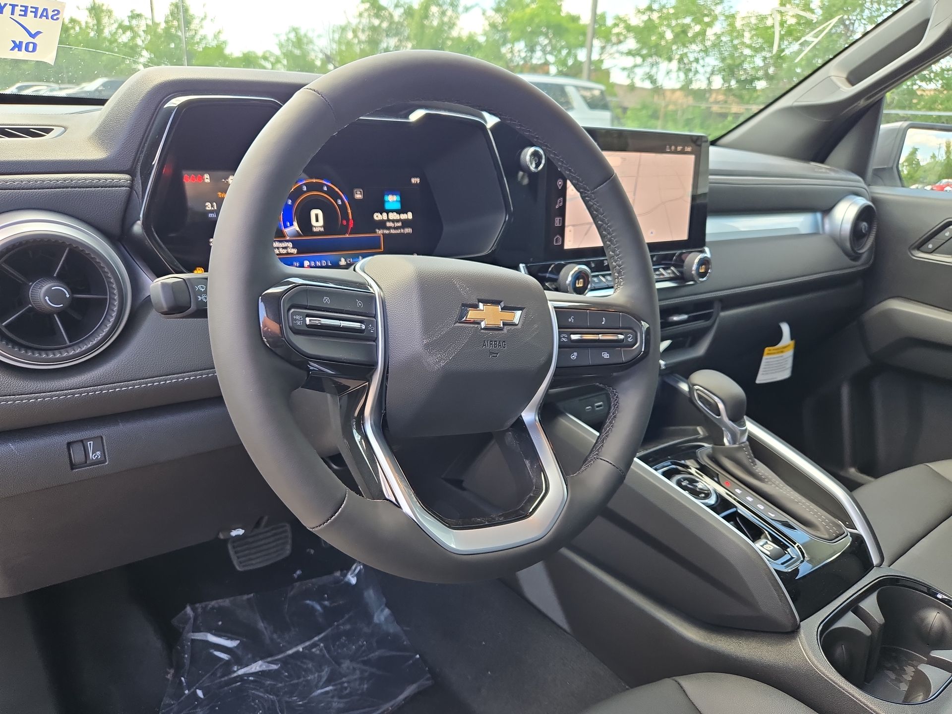 2025 Chevrolet Colorado Work Truck LT photo 15