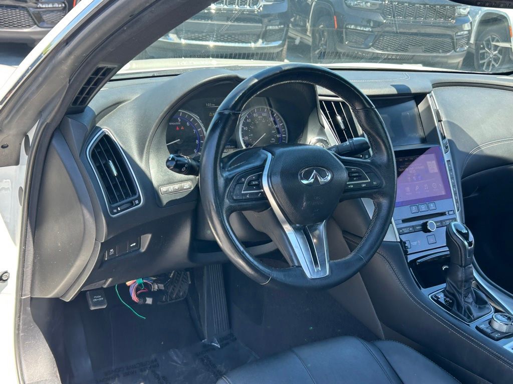 2017 Infiniti Q60 3.0t Premium photo 27