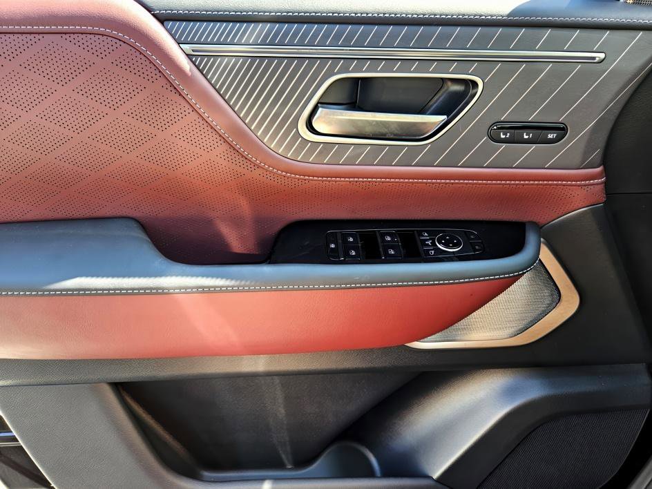 2026 Infiniti QX80 photo 25