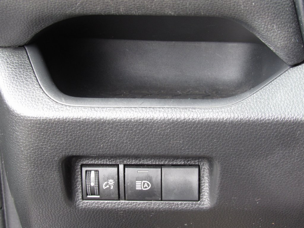 2022 Toyota RAV4 Hybrid LE photo 22