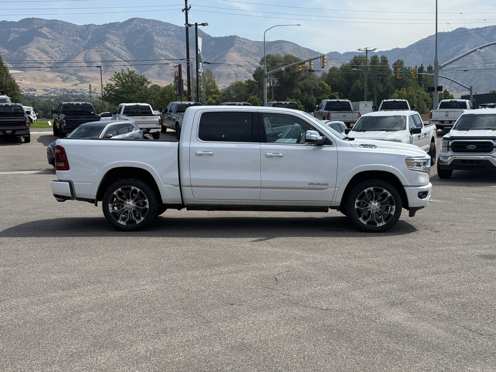2022 Ram 1500 Limited photo 3