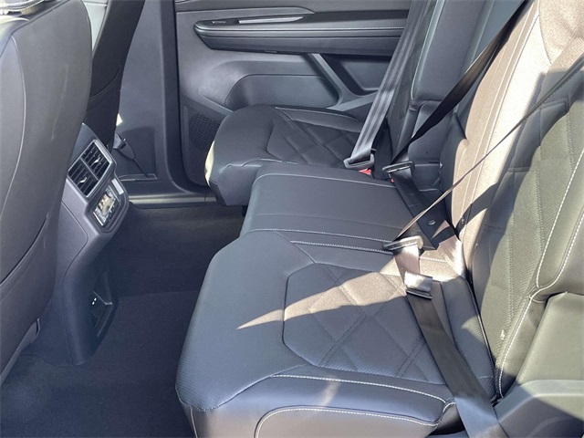 2026 Volkswagen Atlas SE Technology photo 12