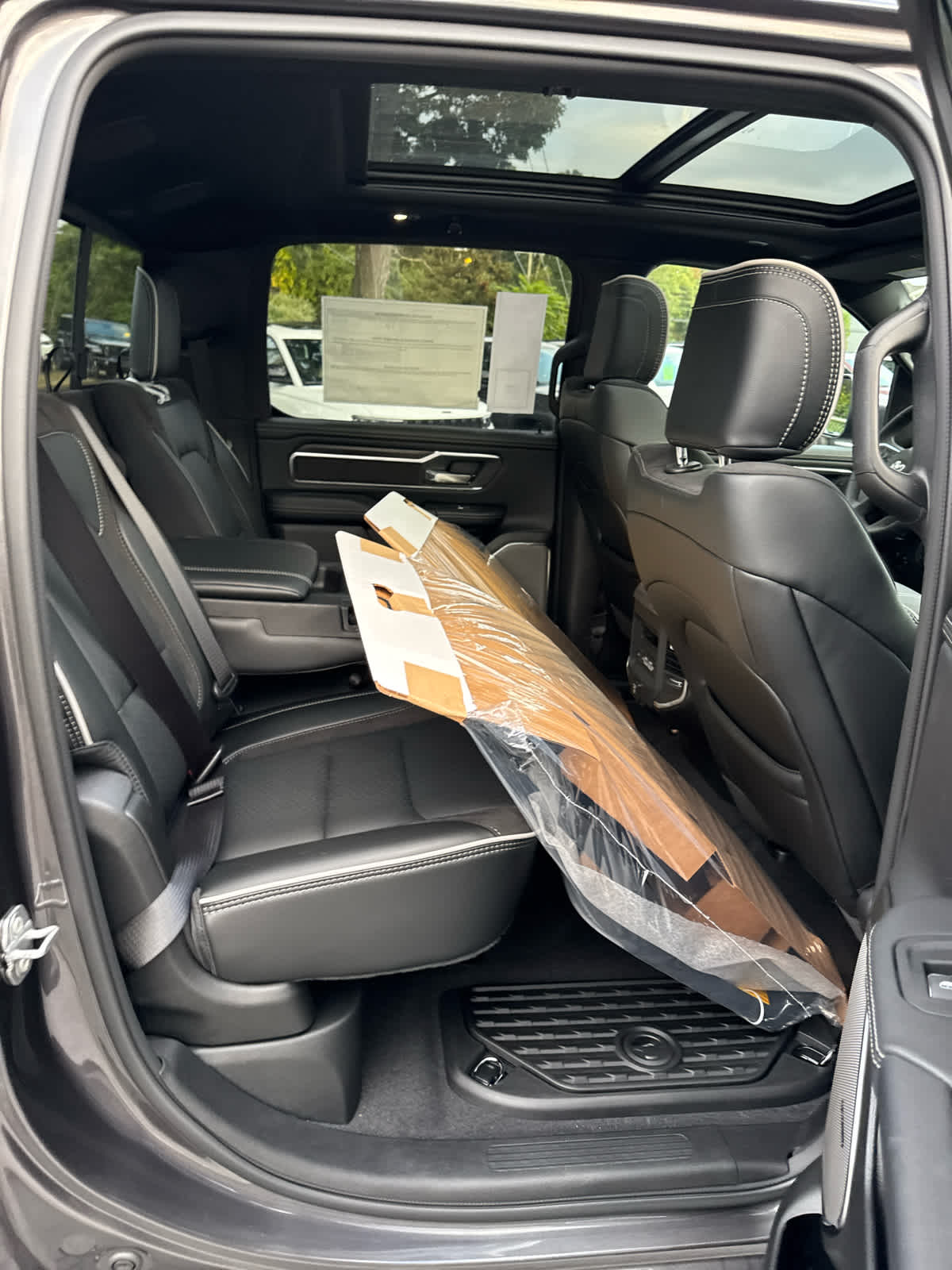 2025 Ram 1500 Laramie photo 20