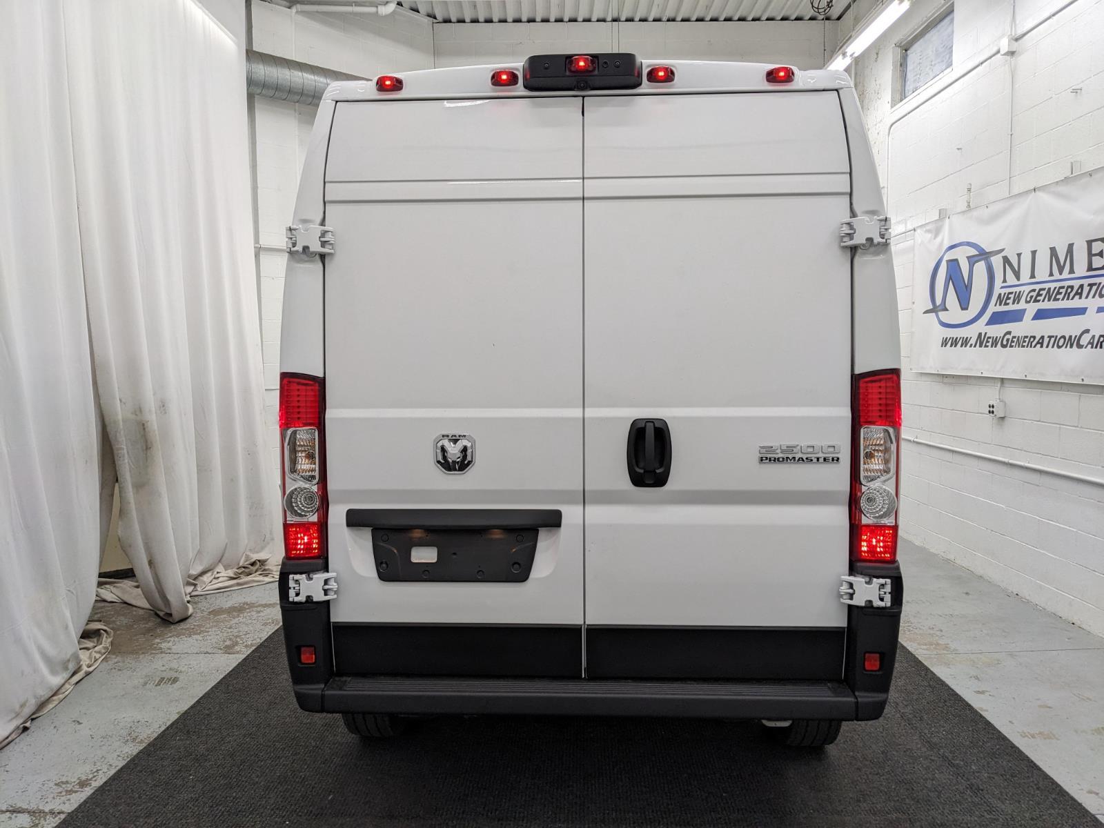 2024 Ram ProMaster 2500 photo 15