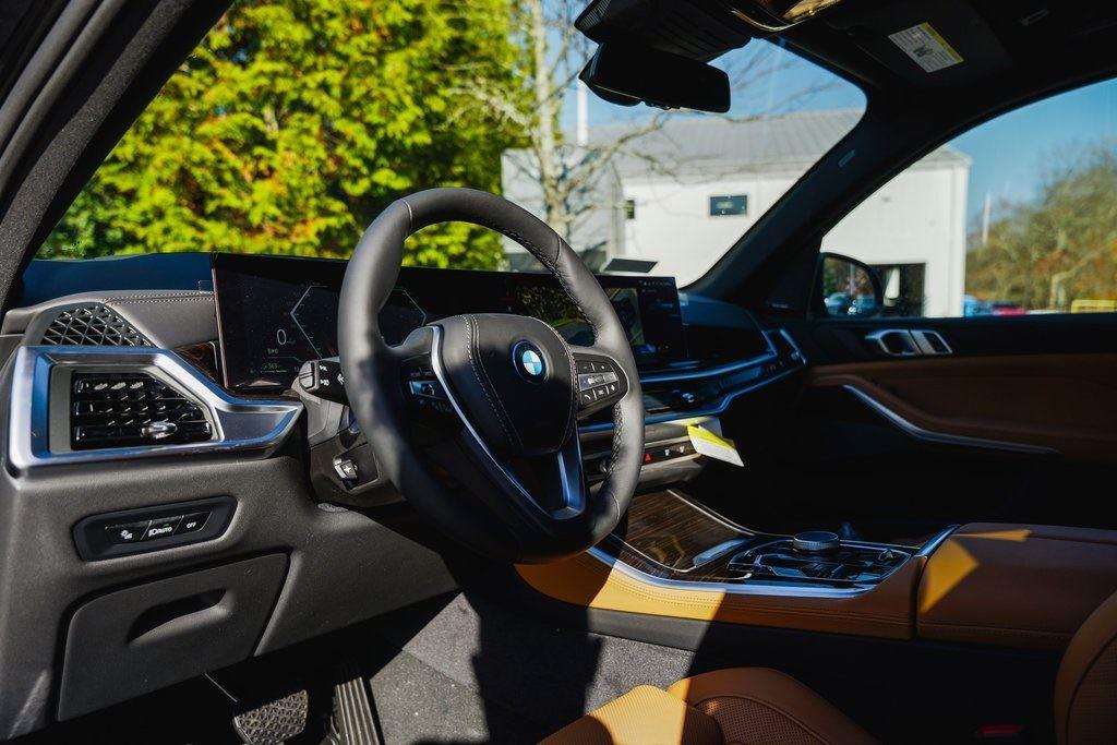 New 2025 Black Sapphire Metallic BMW xDrive50e image 10