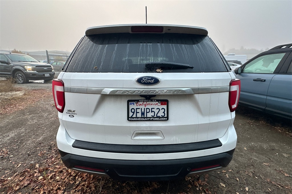 2019 Ford Explorer XLT photo 3