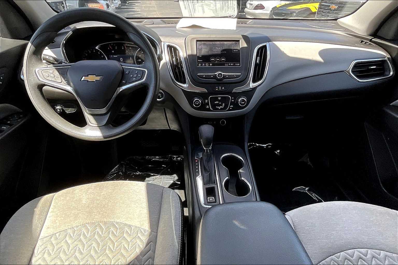 2023 Chevrolet Equinox LS photo 14