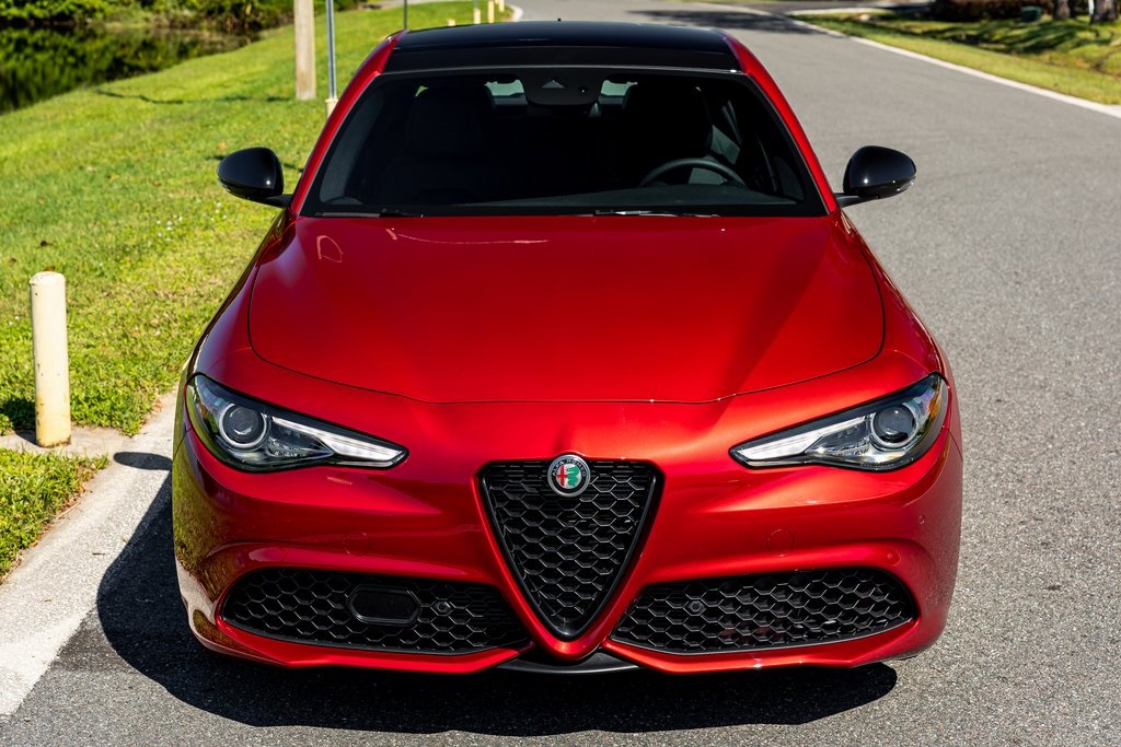 2023 Alfa Romeo Giulia Ti photo 8