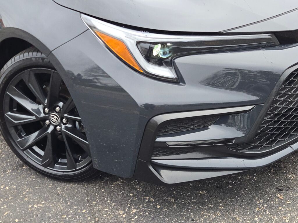 2024 Toyota Corolla XSE photo 2