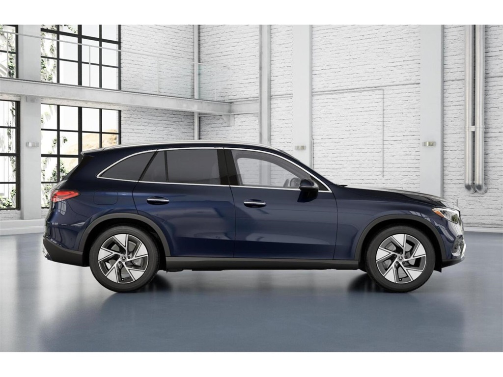2024 Mercedes Benz GLC 300 4MATIC photo 2