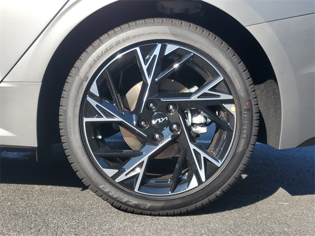 2026 Kia K5 GT-Line photo 5