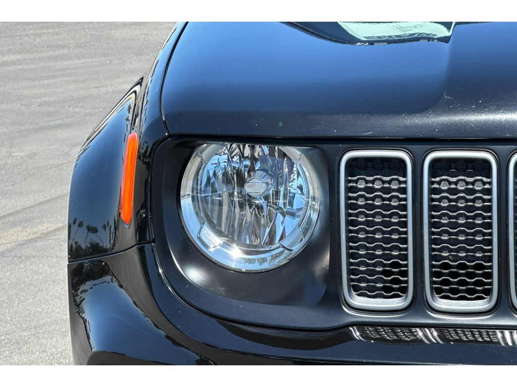 2022 Jeep Renegade Latitude photo 38