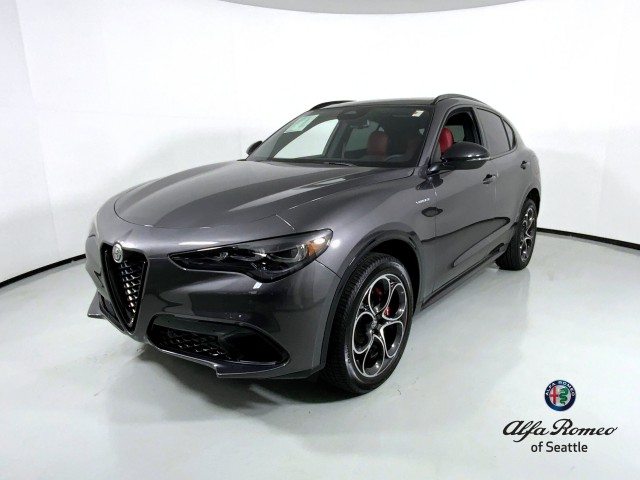 2025 Alfa Romeo Stelvio SPRINT