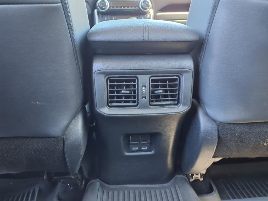 2024 Toyota RAV4 XLE Premium photo 21