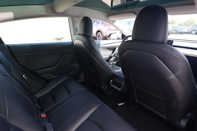 2023 Tesla Model 3 Long Range photo 15