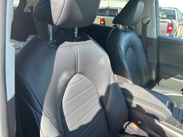 2023 Toyota Highlander XLE photo 5