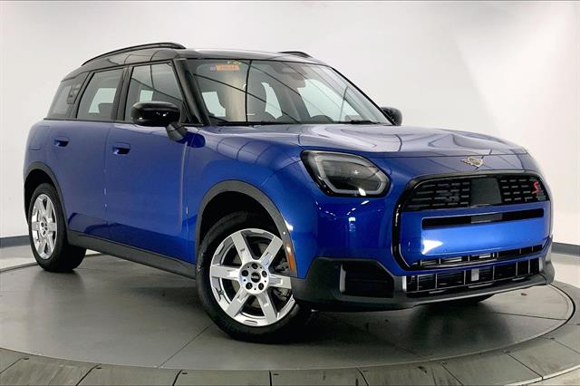 2025 MINI Countryman S's photo