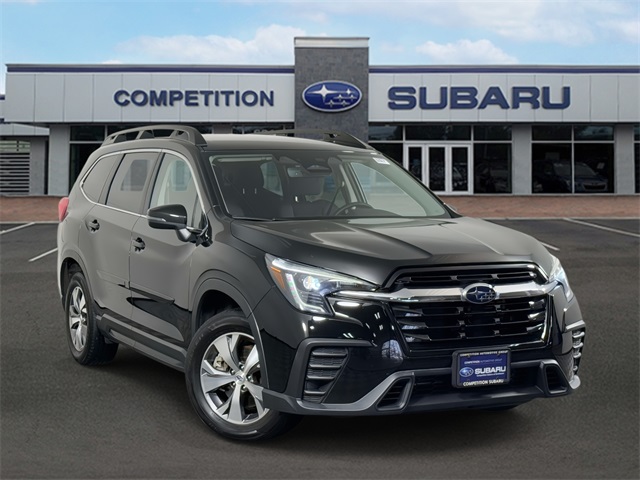 2023 Subaru Ascent Premium's photo