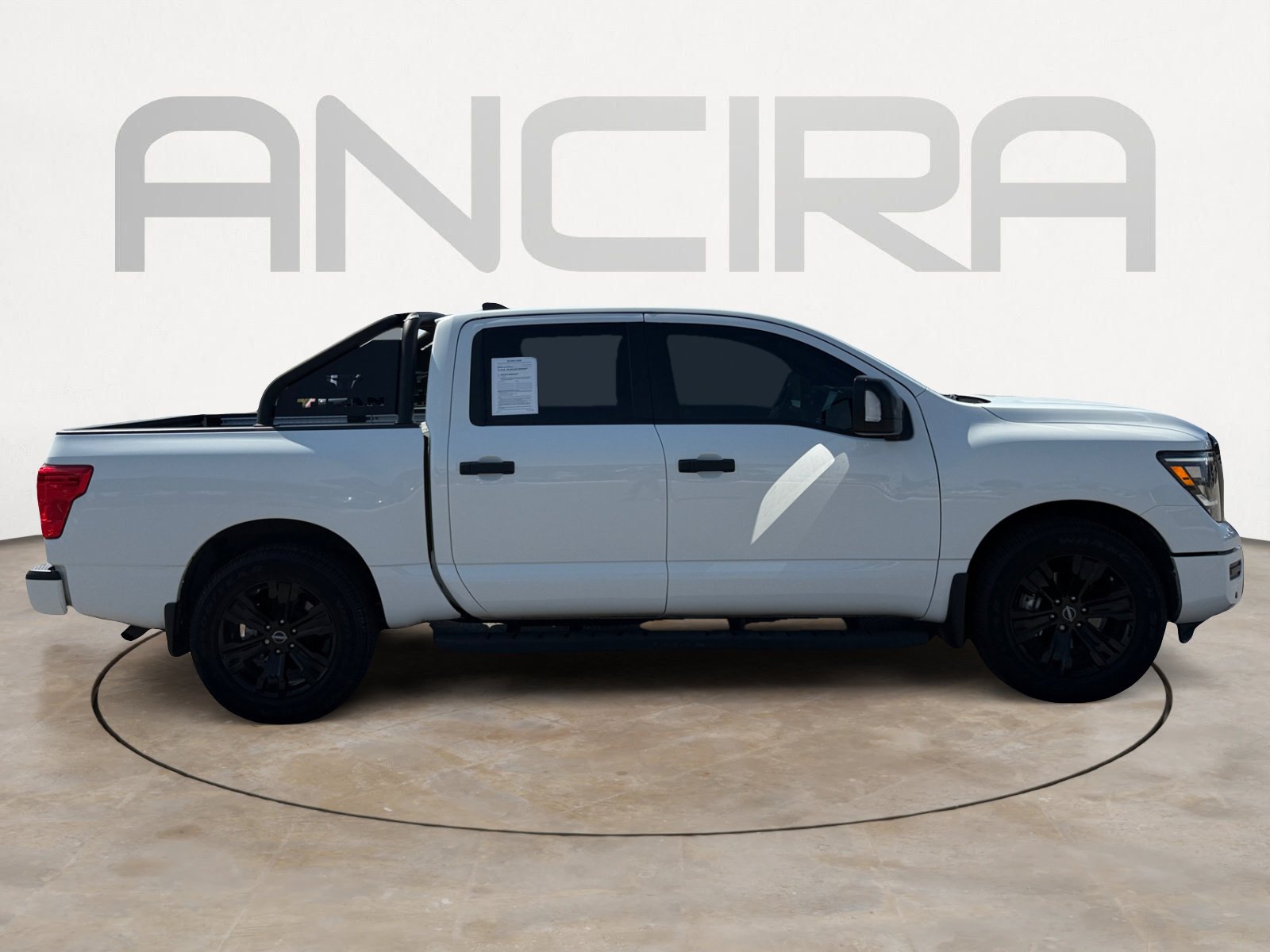 2023 Nissan Titan SV photo 10