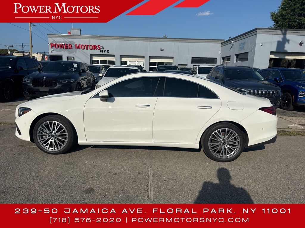 2024 Mercedes Benz CLA 4MATIC 250 photo 2