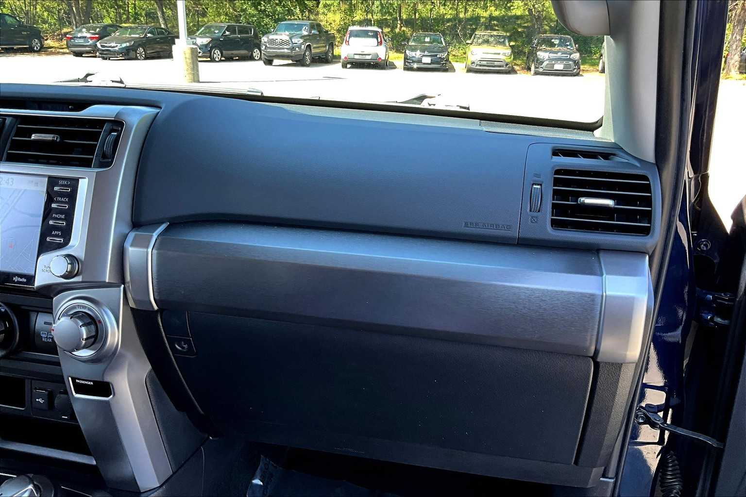 2021 Toyota 4Runner SR5 Premium photo 18