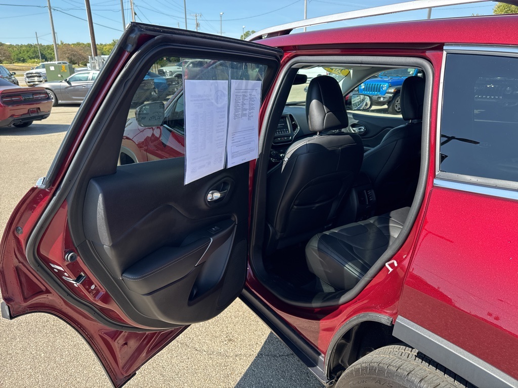 2021 Jeep Cherokee Latitude Lux photo 20