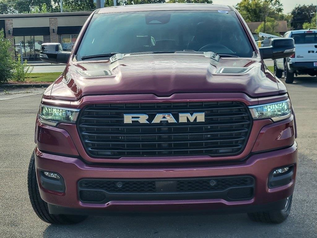2025 RAM 1500 - Image 4