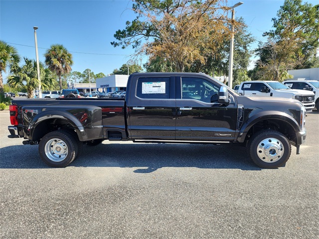 2025 Ford F-450 King Ranch photo 2