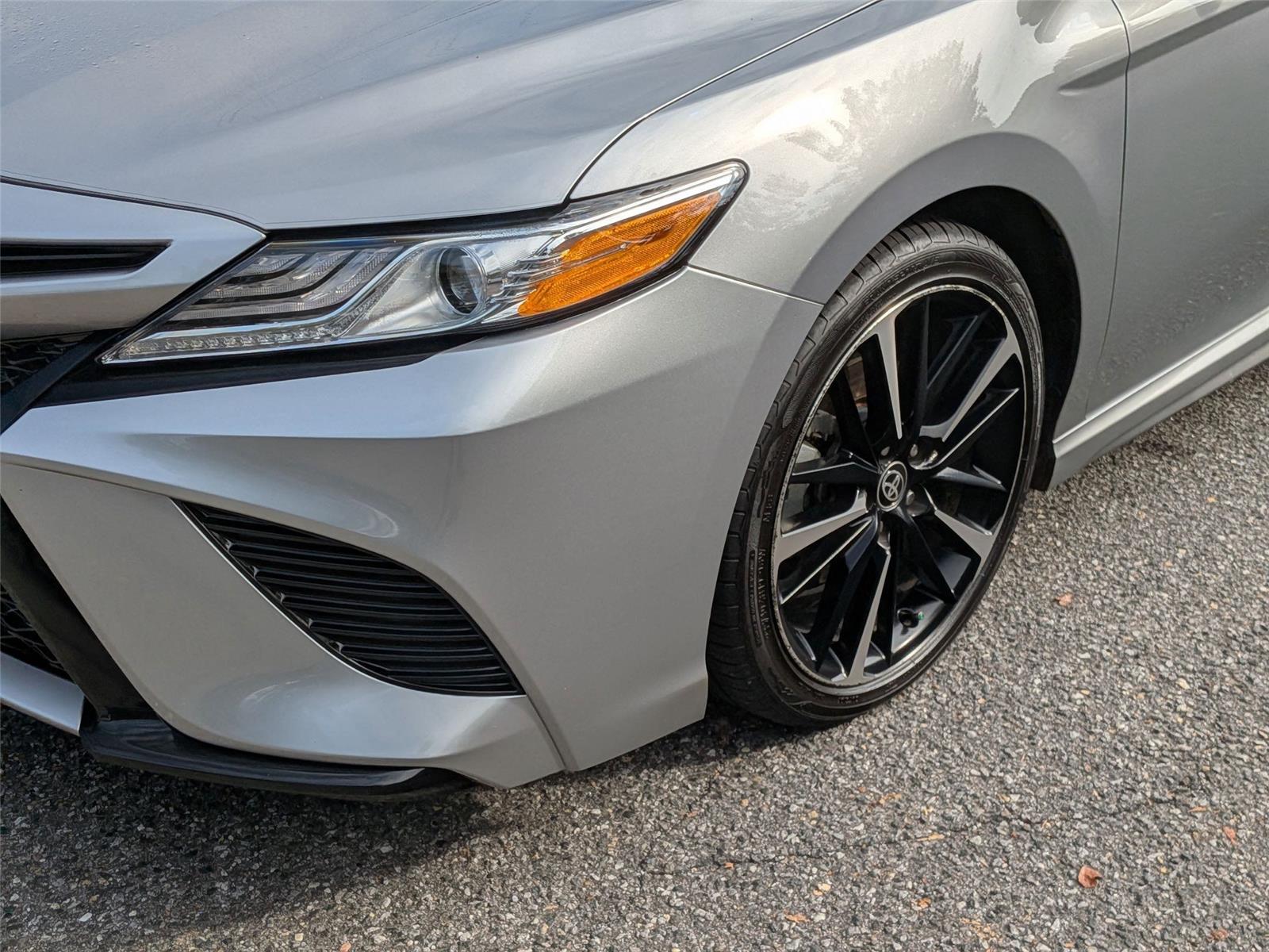 2020 Toyota Camry XSE photo 9