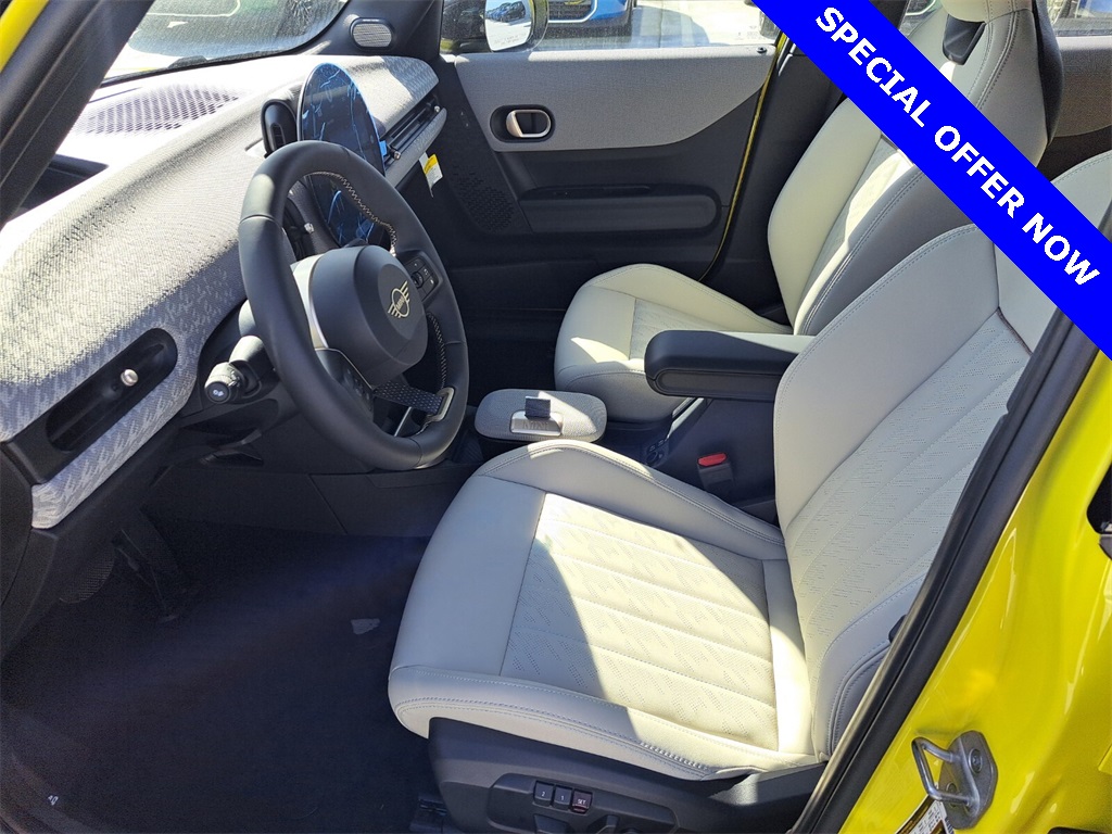 2025 Mini Cooper 4 Door Hardtop Signature photo 9