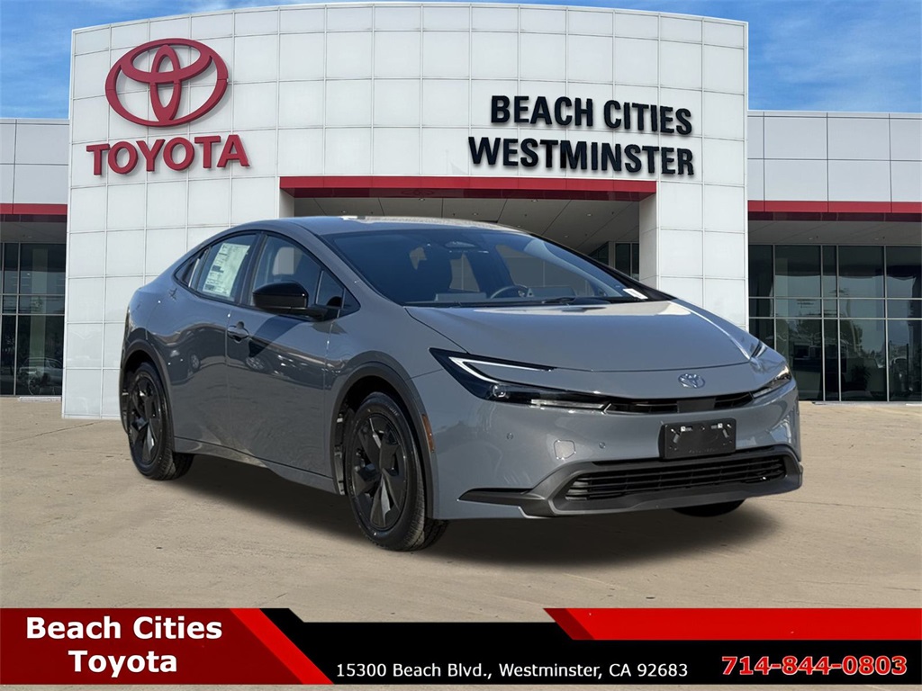 2026 Toyota Prius LE's photo