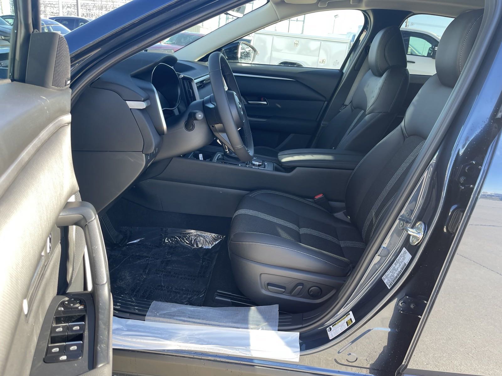 2025 Mazda CX-50 2.5 S Premium photo 7