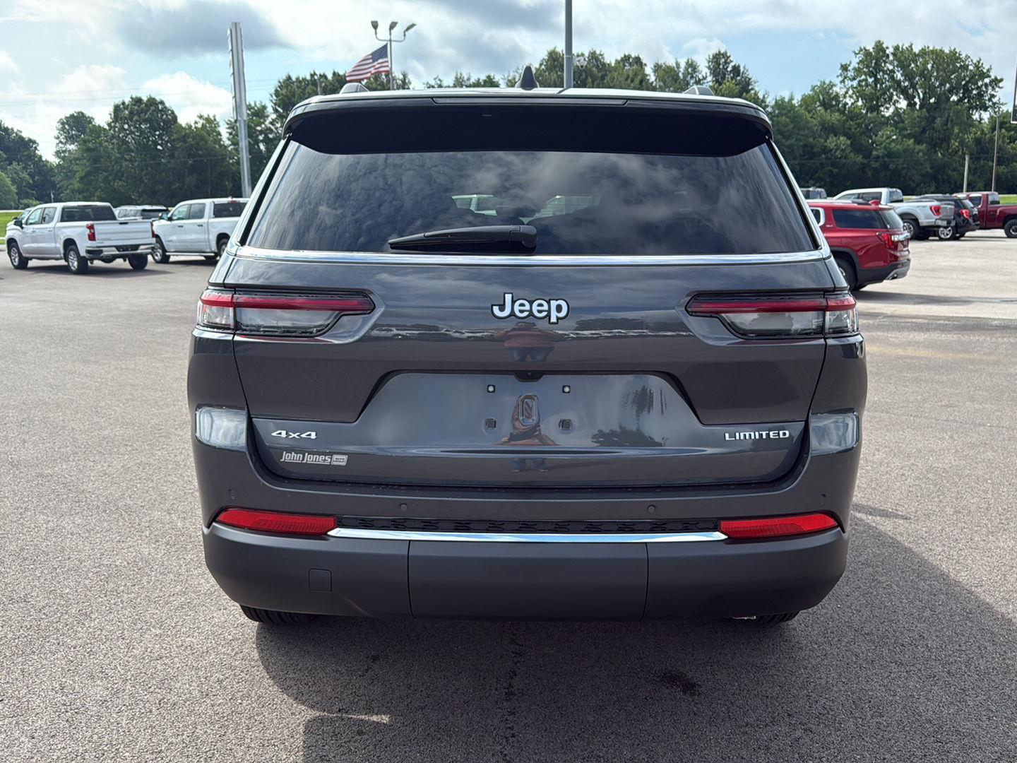 2025 Jeep Grand Cherokee Limited photo 15