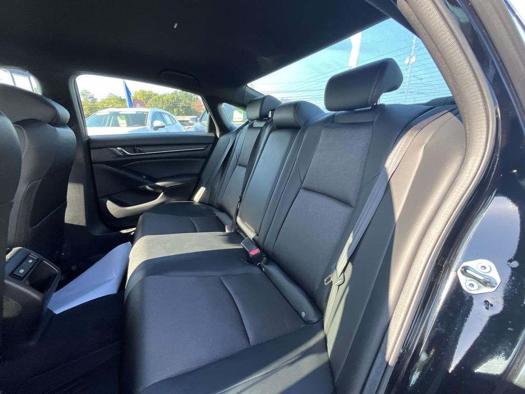 2022 Honda Accord Sport 1.5T photo 12