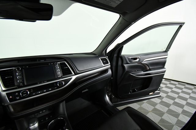 2018 Toyota Highlander Limited photo 14