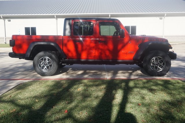2024 Jeep Gladiator Rubicon photo 3