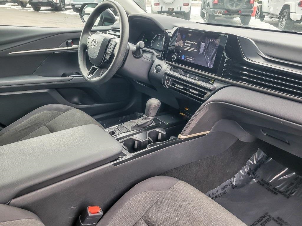 2025 TOYOTA CAMRY - Image 21