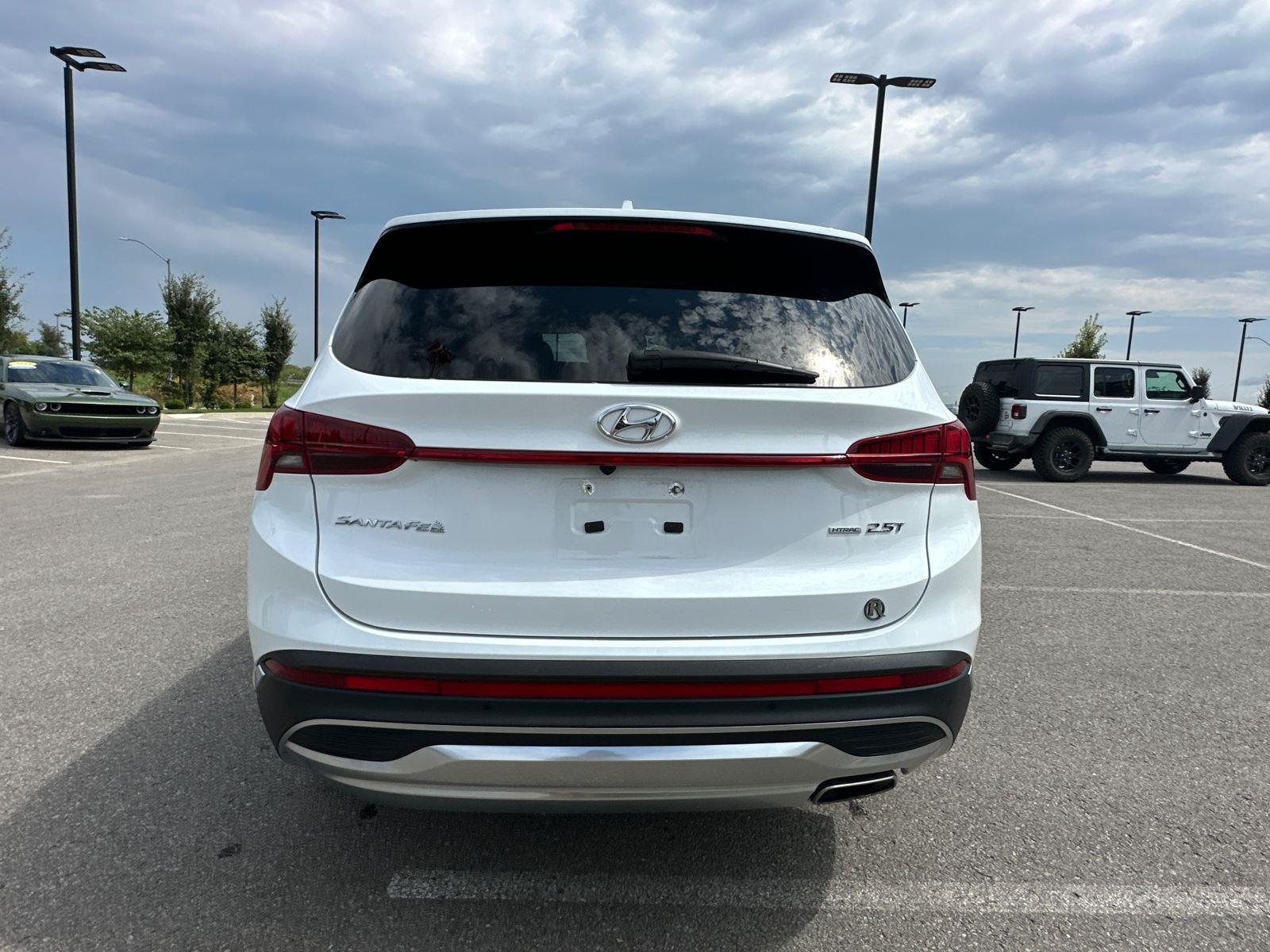 2022 Hyundai Santa Fe Limited photo 3
