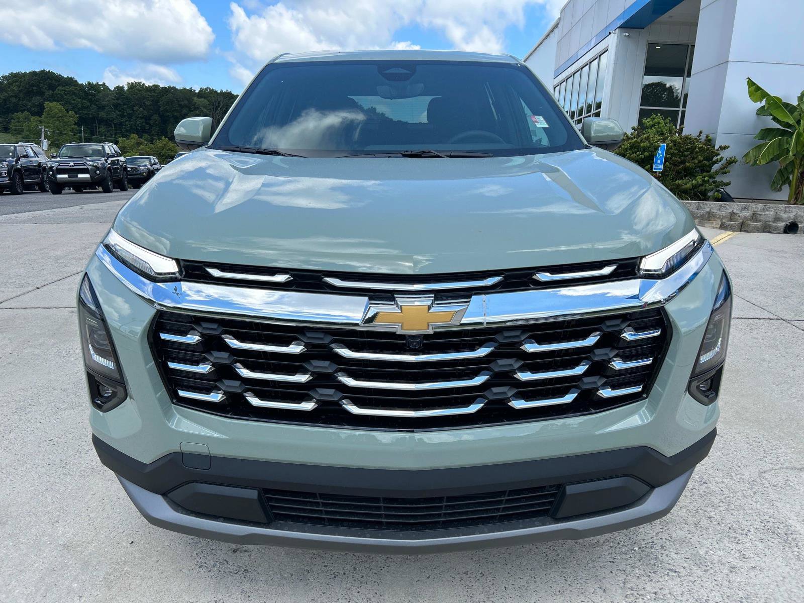 2026 Chevrolet Equinox LT photo 9