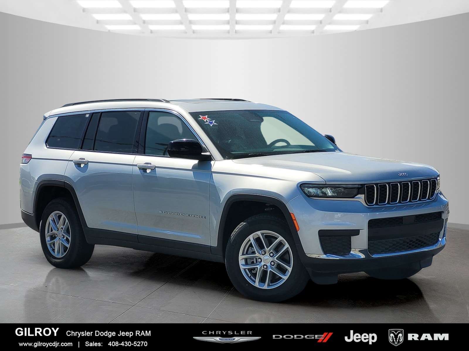 2025 Jeep Grand Cherokee L Laredo's photo