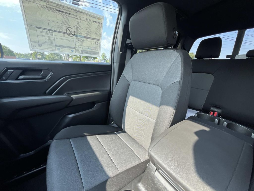 2026 Chevrolet Colorado Work Truck photo 24