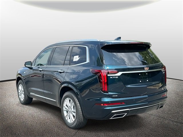 2025 Cadillac XT6 Luxury photo 4