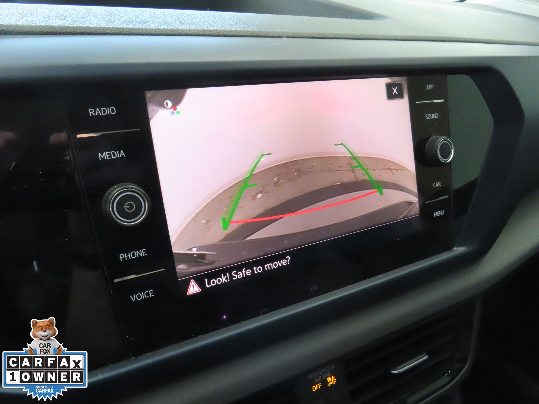 2022 Volkswagen Taos SE photo 15
