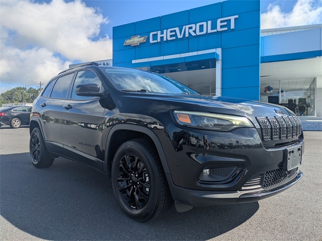 2023 Jeep Cherokee Altitude photo 2