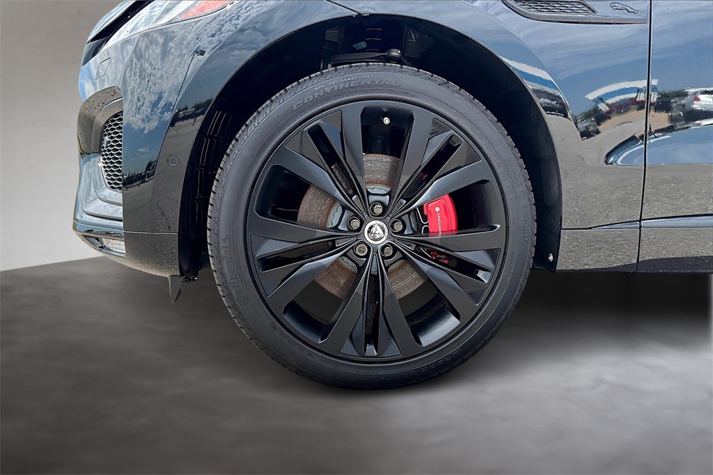 2026 Jaguar F-PACE P400 R-Dynamic S photo 11