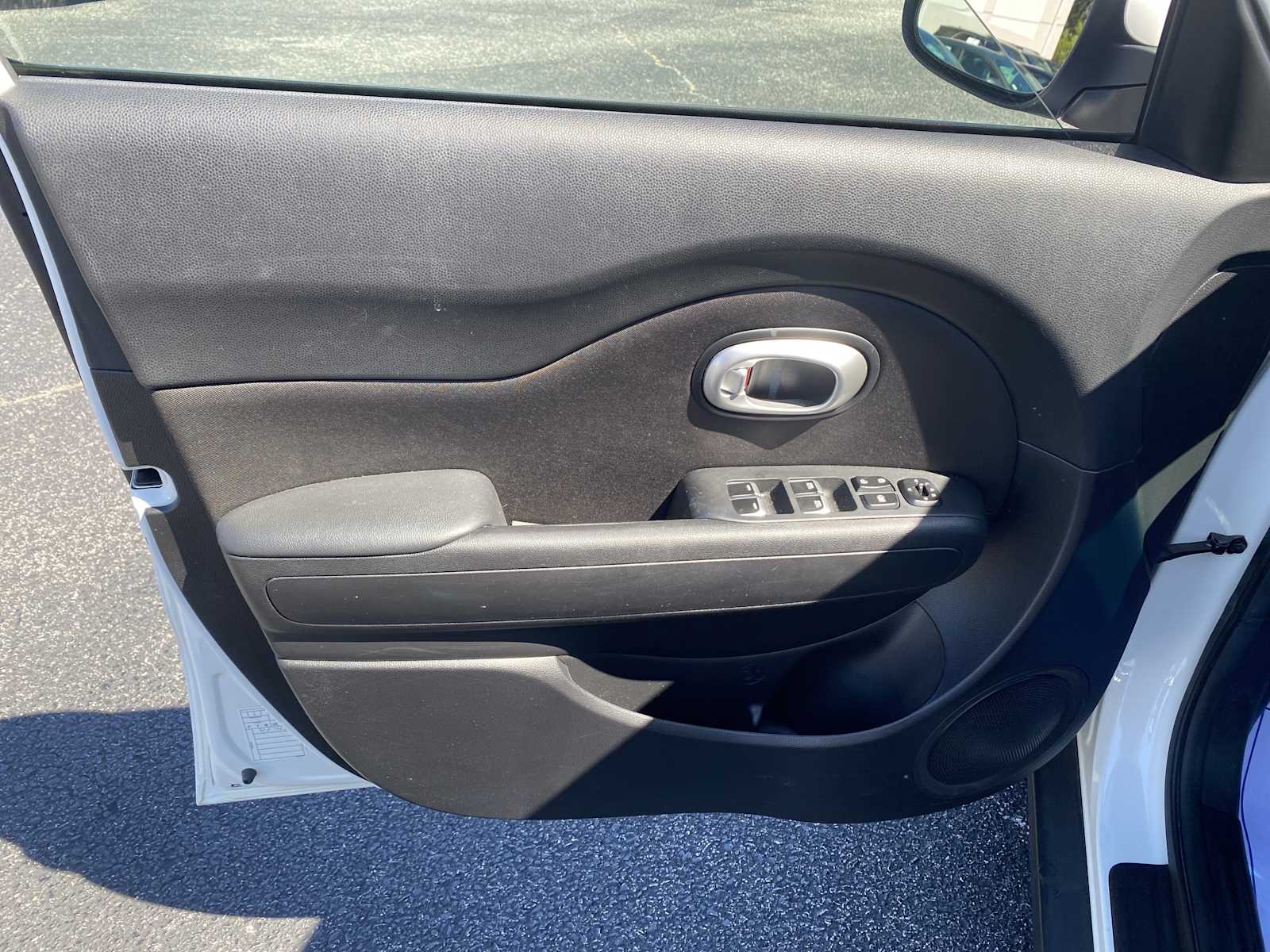 2017 Kia Soul Plus photo 24