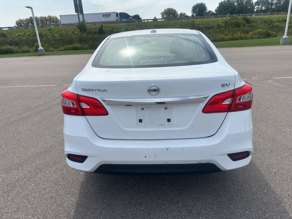 2018 Nissan Sentra SV photo 7