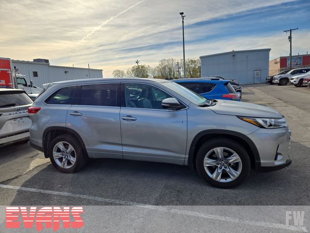 2019 Toyota Highlander Hybrid Limited photo 2