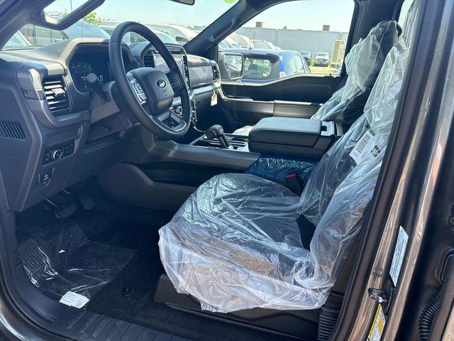 2025 Ford F-150 XLT photo 8