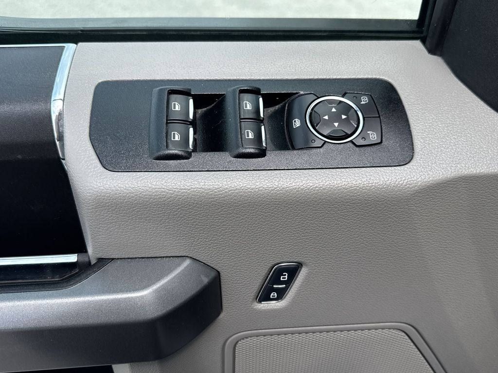 2018 Ford F-150 XLT photo 15